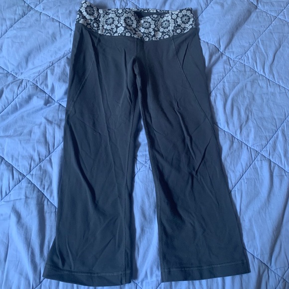 Lululemon Gather & Crow Crop Soot Light - Picture 2 of 7